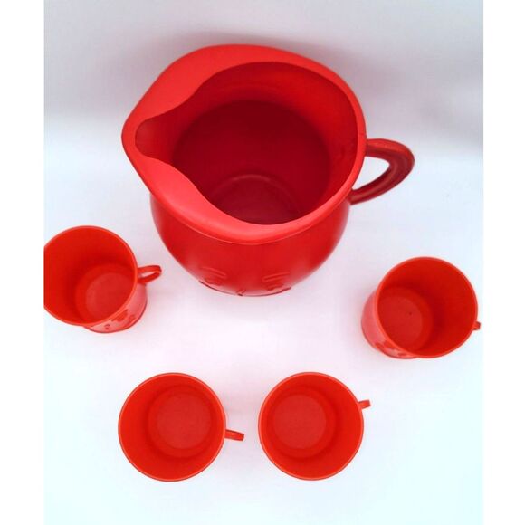 Vintage 80's Kool-Aid Smiling Man Red 2Qt Pitcher w Four Cups - Picture 3 of 4